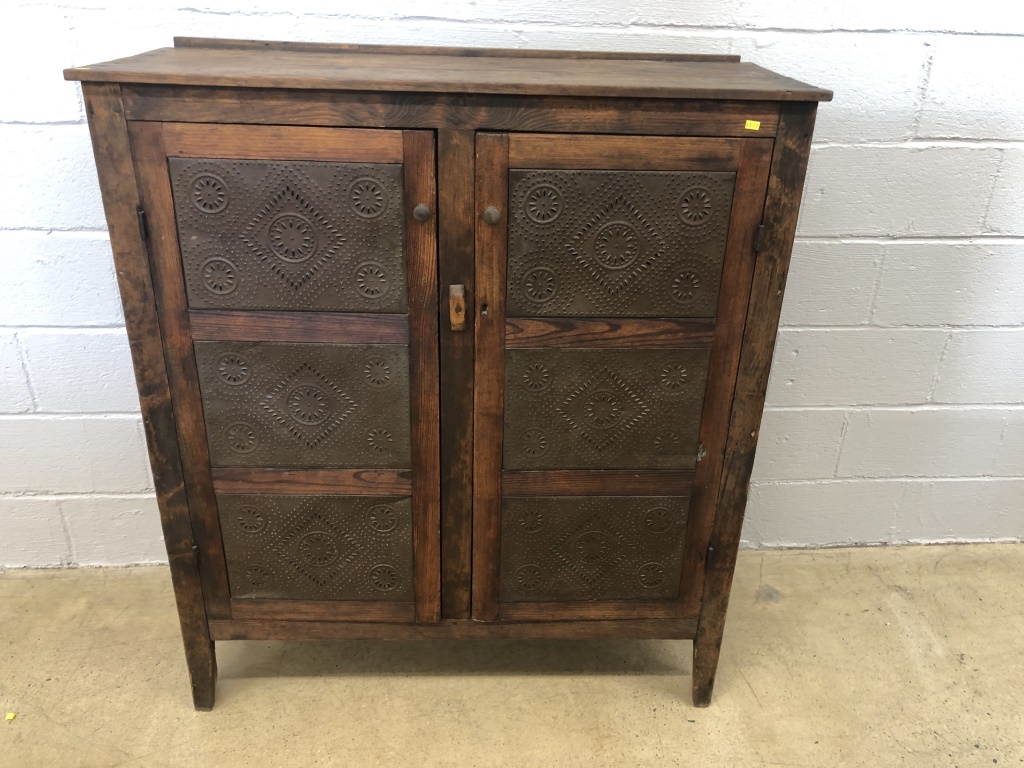 5/1/23 Online Furniture Auction Hess Auction Group